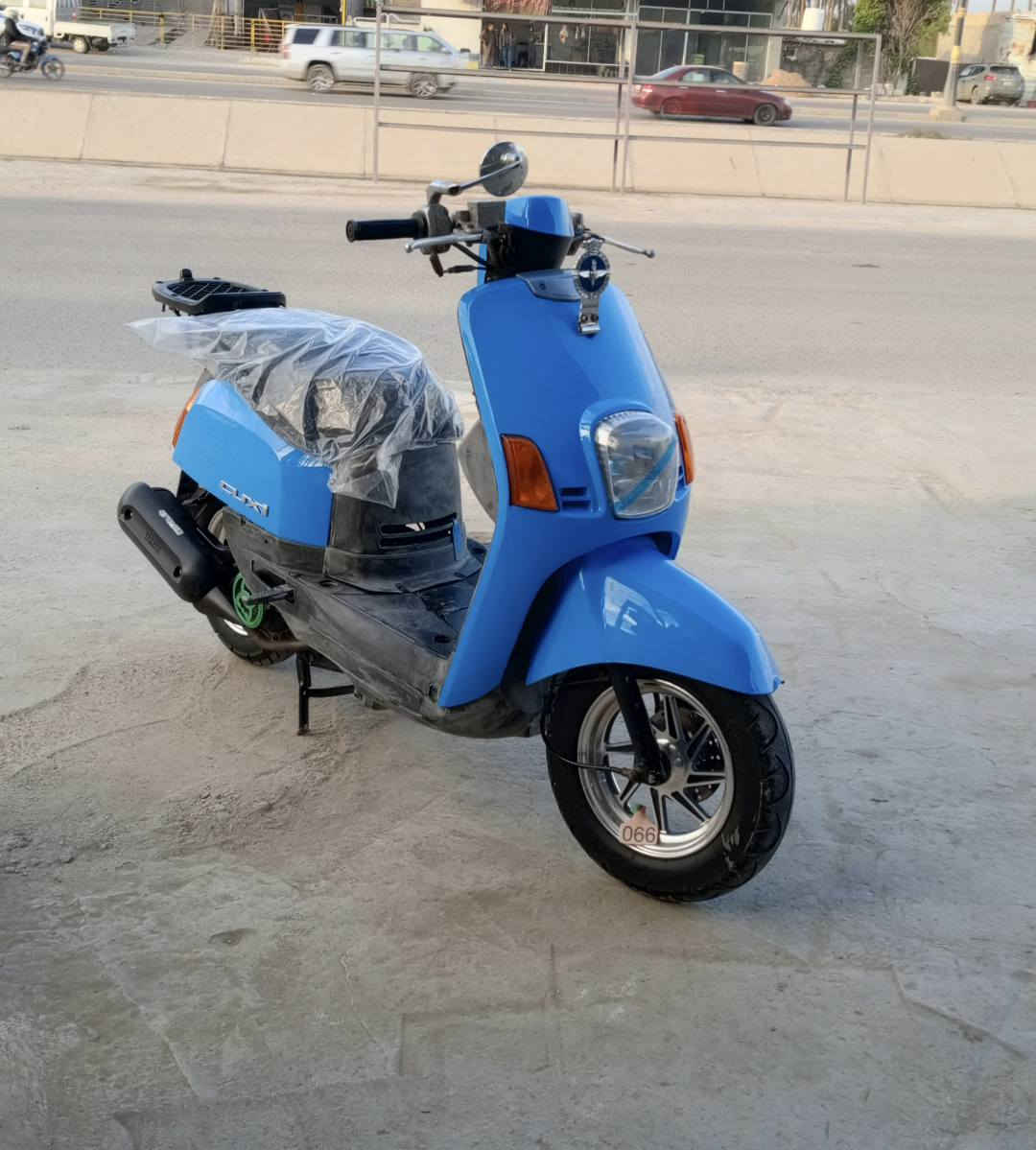 دراجه للبيع نظيفه مكان كربلاء ***********
