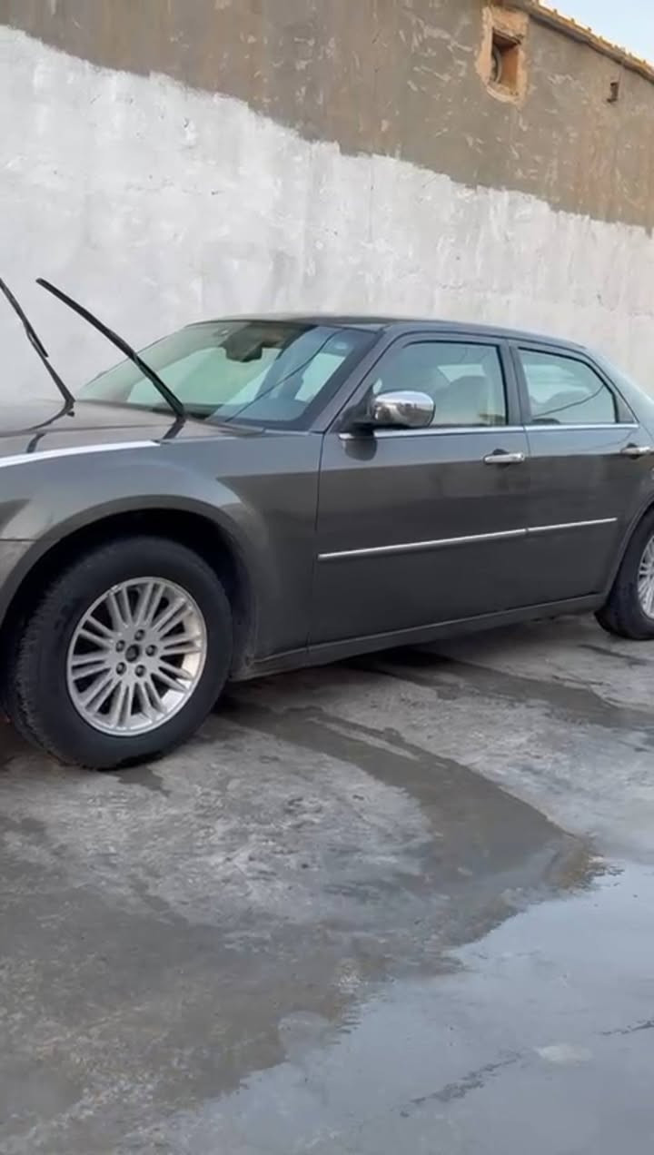 سلام عليكم
للبيع وبامه ١٠ 
مكلف بل نشر تصال براعيه وات ساب اتصال *********** مكان البصره
