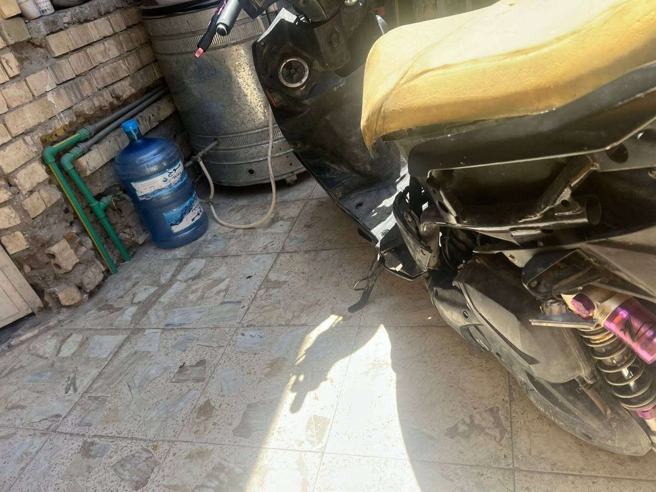 جيتي ار للبيع مكفوله كفاله عامه مكينه اتخبل مكفوله نقص الدرجة كفرات بس المكان بغداد البلديات***********
السعر ٦٥٠ مكينه خرسه
