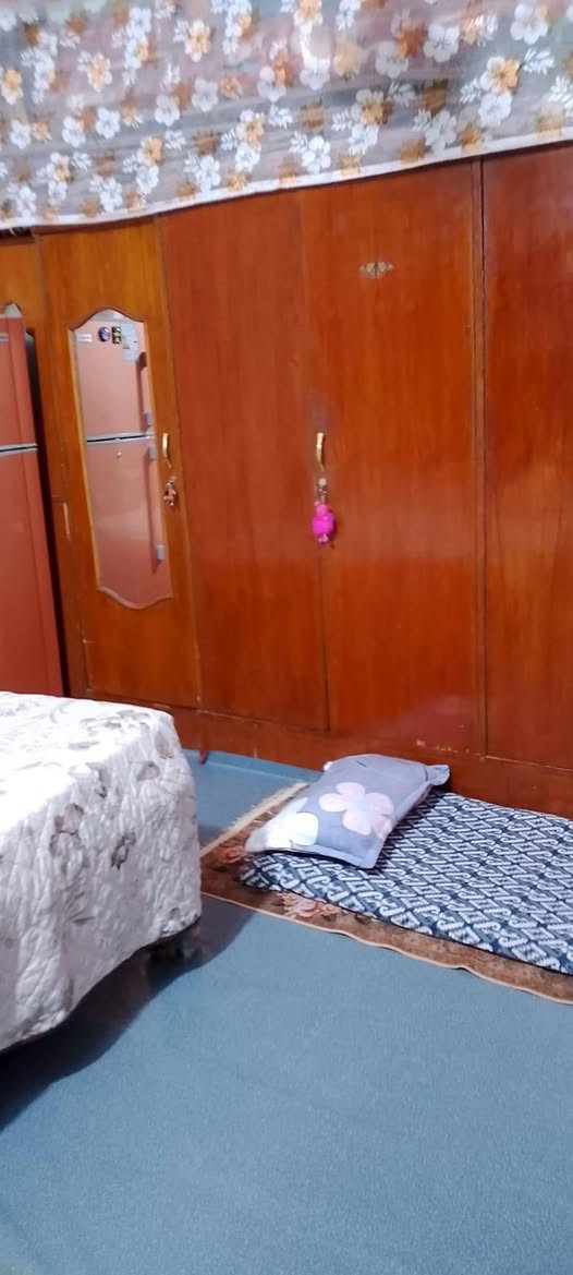 غرفة نور للبيع  الاستفسار الإتصال على الرقم ***********
