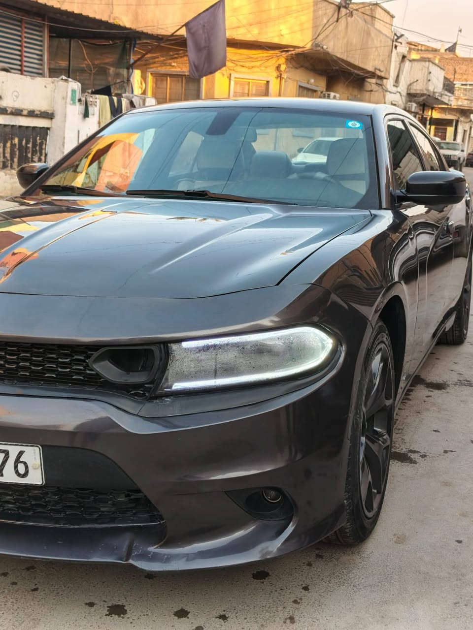 السلام عليكم جارجر مديل 18 SXT 
شاشة جبيره 
لايت زنون زرع 
تدفئه بل كشنات 
تشغيل عن بعد 
اريبكات ما طاگه كلهن شغالات 
البنيد جان علي فابلون وجرد وصبغته 
حادثها مثل ما موضح تبديل قبق جنطه بلادي وجاملغ خلفي بلادي 
السعر 175
عنوان البلديات قرب حمام الفندي 
***********
