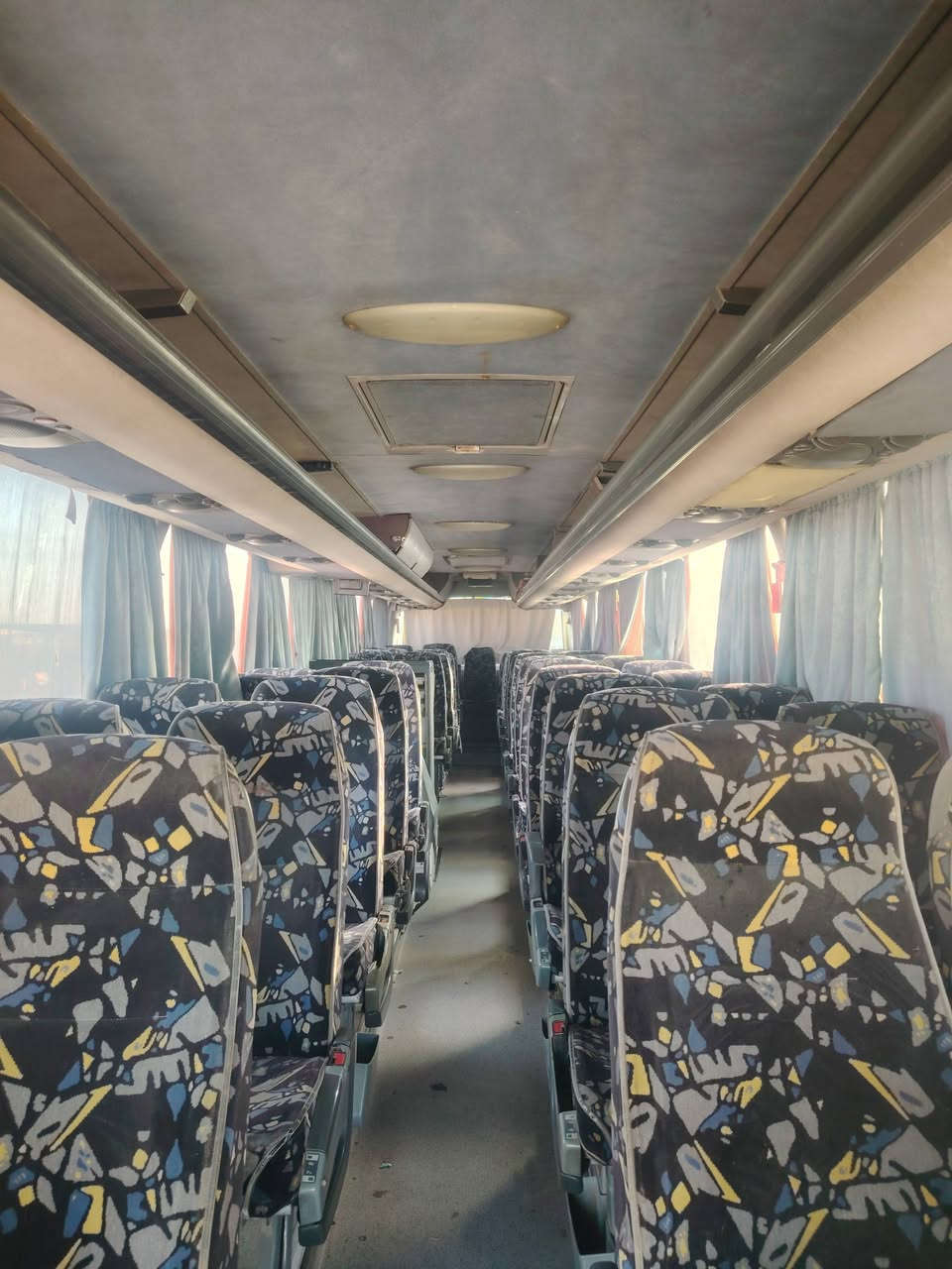 باص البيع 405 مكينه اكسوره ***********
