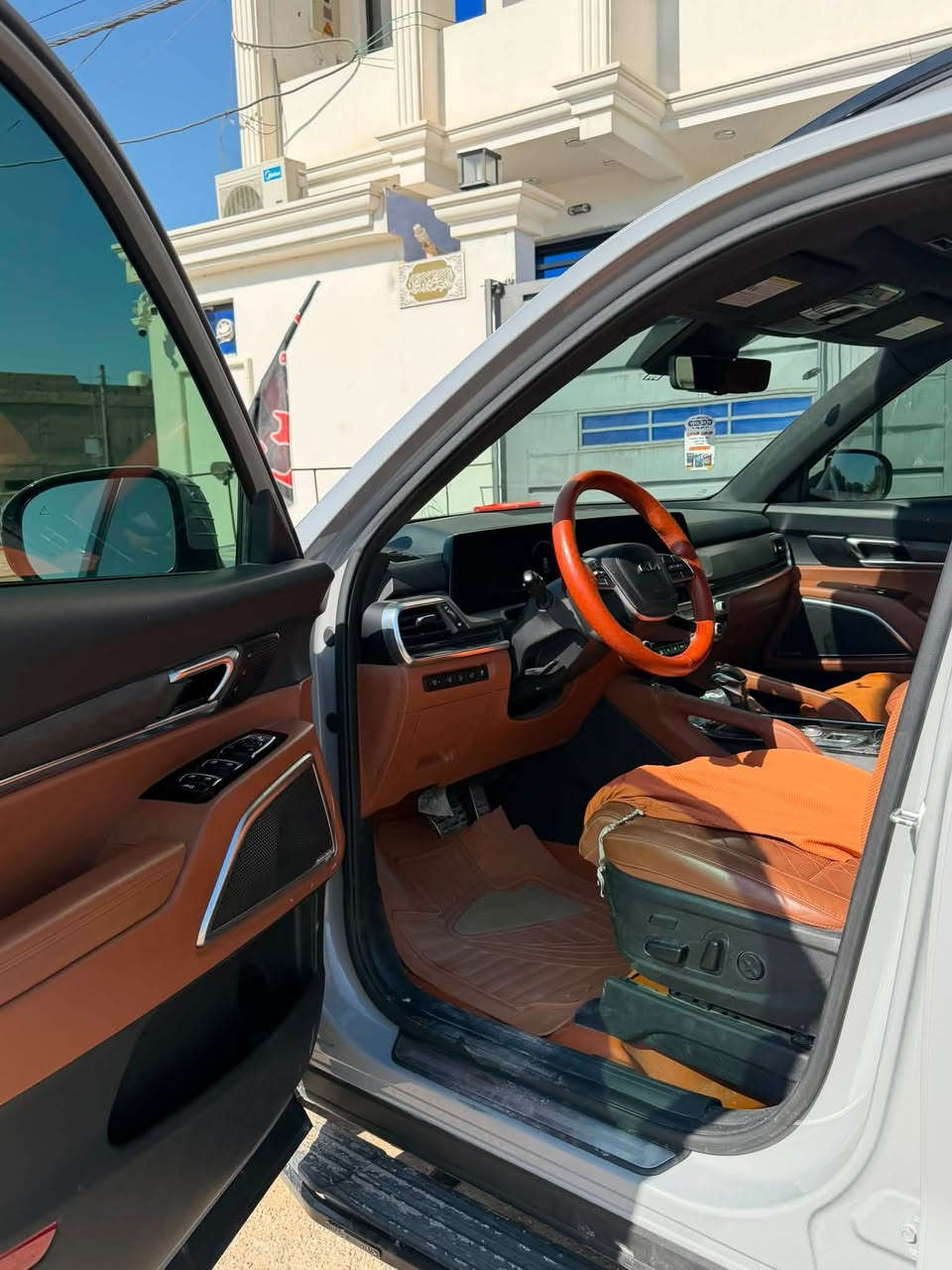 كيا تيلورايد برستيج / اكس لاين (2024 🤍🔥
الفئة: PRESTIGE X-LINE
🚘 فول مواصفات 1/1 (أعلى فئة)

 ارباك دركة فقط 
🏁عداد المسافه 24
✨ فتحتين سقف 
🪞 مرايا شفط🔁 مرايا إشارات
🔥❄️ كشنات أمامية تدفئة وتبريد
🔥❄️ كشنات خلفية تدفئة وتبريد
👑 كشنات منفصلة VIP
🚀 تشغيل عن بعد
📡 رادار أمامي
📡 رادار جانبي
💡 لايتات LED زنون
🌤️ لايتات نهارية LED
📟 حساسات أمامية وخلفية
🎛️ هزاز ستيرن
🖥️ داتا شو أمامي (HUD)
💆‍♂️ مساج كشن السايق
🌈 إضاءة داخلية ليزرية
🎥 كاميرات 360 درجة
👁️‍🗨️ نظام النقطة العمياء
🛣️ تحذير مغادرة المسار
🧠 مثبت سرعة متكيف
🛑 مانع تصادم
🧳 باب خلفي كهرباء
💺 ميموري كشنات
🔊 نظام صوتي فاخر
       

السعر الاتصال على الرقم التالي ‭***********‬
