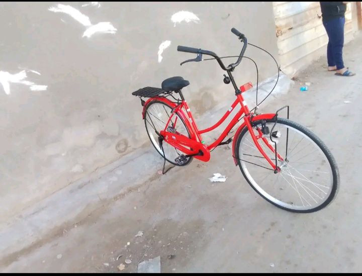 السلام عليكم بايسكل BDاحمر شركه معروفه البايسكل موديل 2021 كفاله البايسكل ياباني اصلي حته كاتبين على الجسد جابان 
للبيع السعر 185الف وبي مجال البايسكل صايرله 5تيام طالع من الحاويه الرقم ***********
