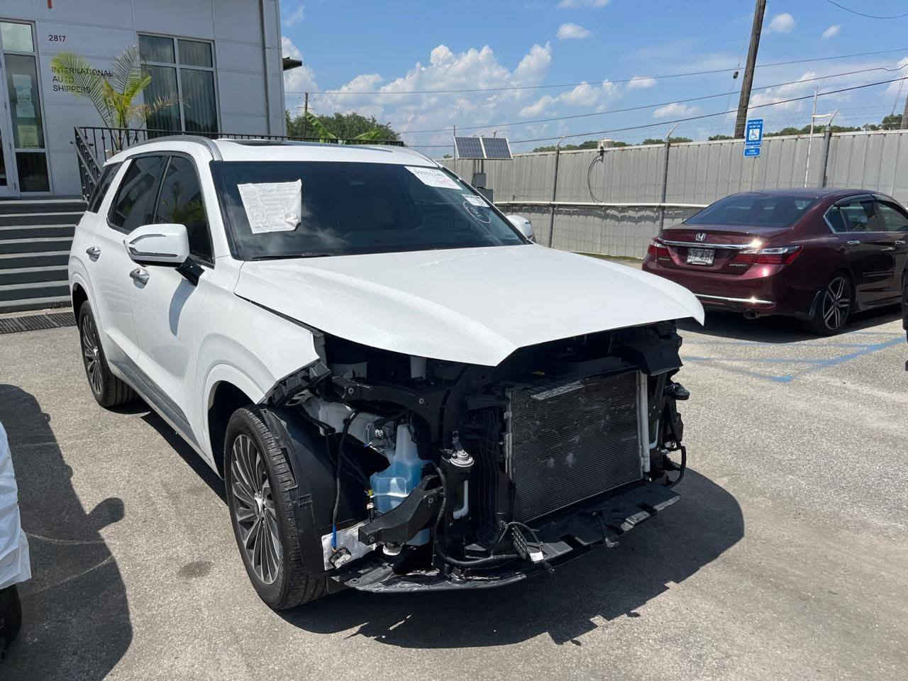 هيونداي بليسايد للبيع موديل 2023 فول مواصفات كلكرافي
وارد امريكي حادثها دعاميه اماميه فقط البدي مكفول بدون شواصي بدون ايرباكات ماشيه 107 الف  داخل ابيض مكان السيارة نجف رقم اربيل  بيها باج تضليل من اربيل السعر 385 ورقه 
***********
