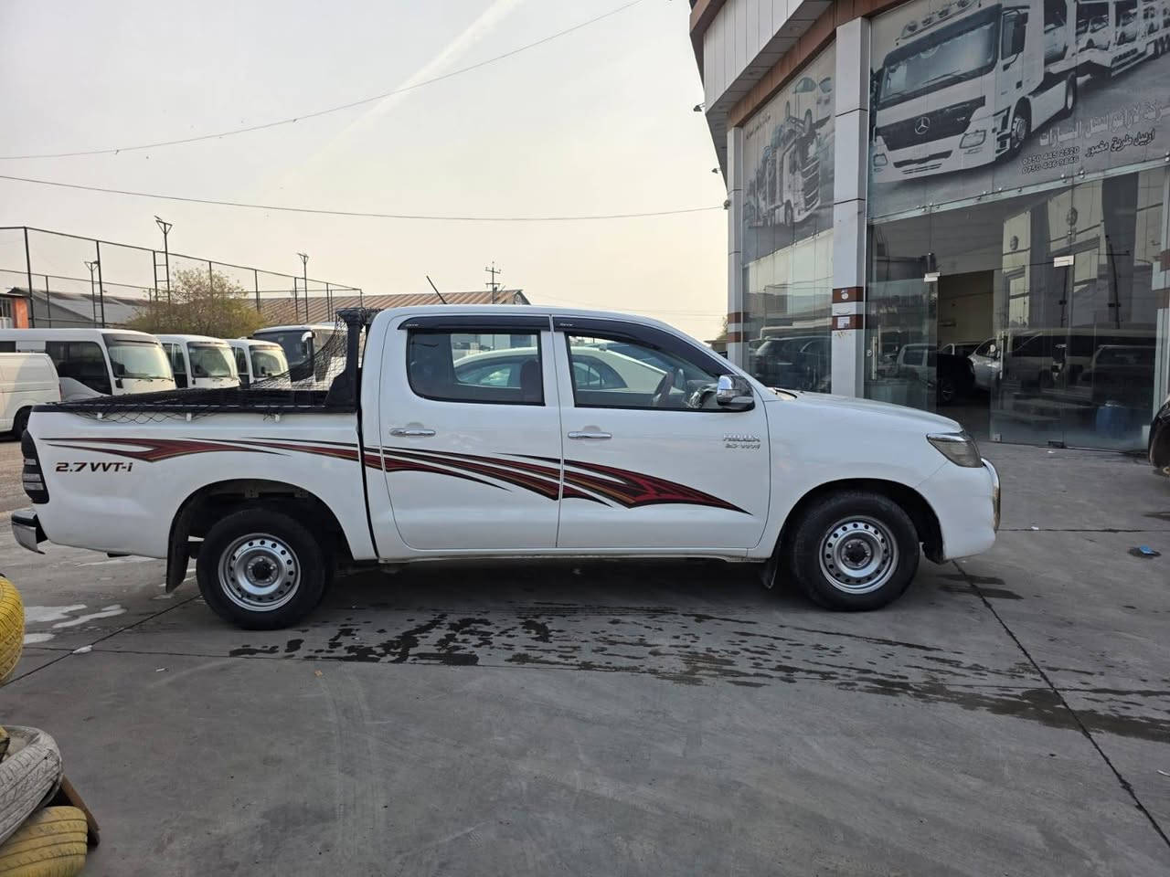 السلام عليكم بيكم للبيع موديل 2014 السياره كلش جديده كير عادي مكفولة كفاله عامه رقم سليمانيه حداديه جديده تايرات جديده لايت زنون رقم جديد   العنوان بابل  ***********   السعر  188 وبيها مجال                   السياره مكفولة
