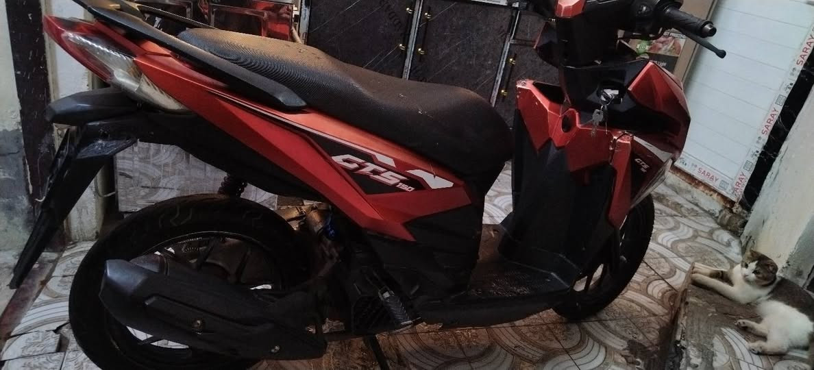 سلام علیکم للبيع دراجه Gts
مكينه 150 
دراجه تخبل شلعه معدل حلوه مناقصها شي بس باتري 
دراجه نص هندر تشتغل مكاني بغداد الدوره السعر 450الف وشراي يشلع عيوني
*********** واتساب فقط  اورقها منفيسها كامل
