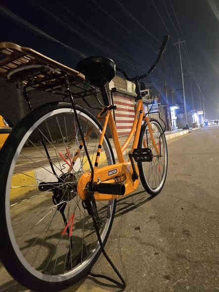 سلام عليكم بايسكل للبيع سعر 170 وبي مجال غراضه كامله ويا عنوان ناصريه مركز حي رافدين  رقم ***********
