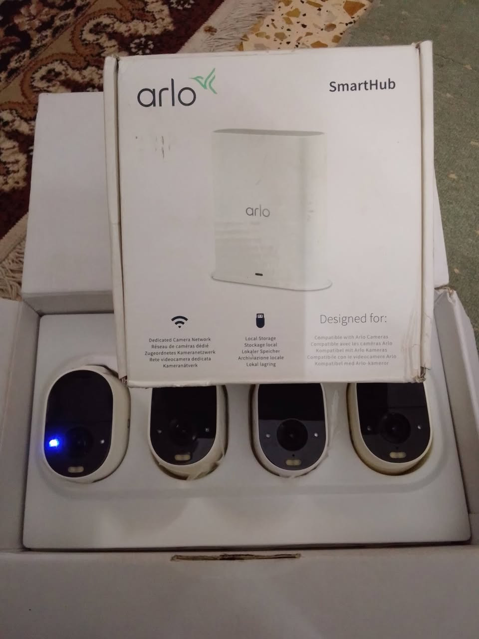 كامرات واي فاي بدون واير شحن مع الجهاز مالتهم شغلات بس ابيع فحم فحم 
السعر 55
توصيل موجود
***********
***********
