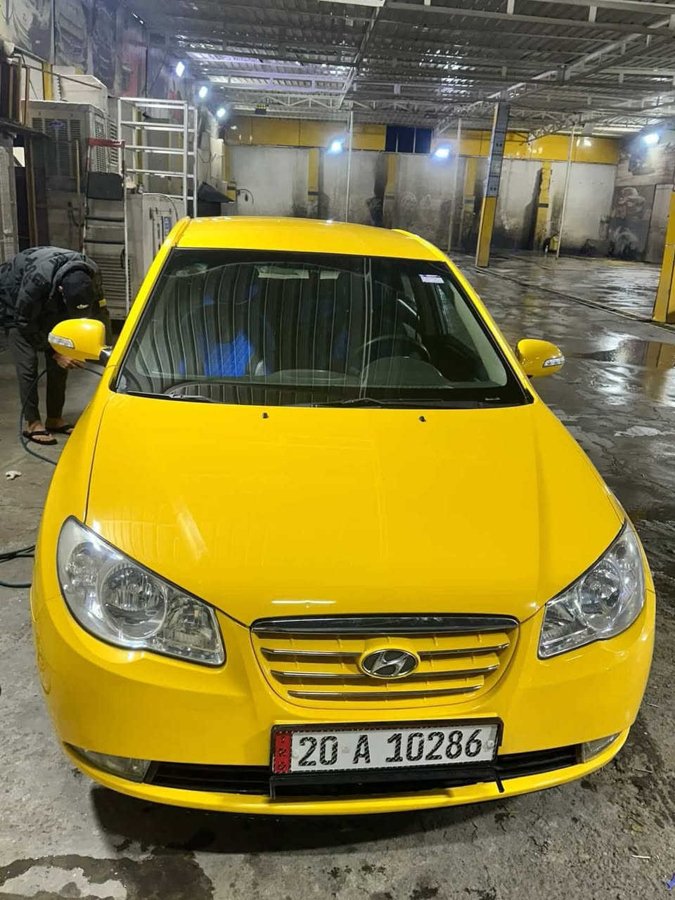 سلام عليكم الانترا موديل 2009خليجيه  مابيه حادث بس خياسات ومعمرا بلكامل عندي صور قبل تعمير وصورها هاي حالين كدامك سياره جاهزمه من كلشي تبريد صدر امامي خلفي تحويل ثاني يوم مستعجل عليه ٨٥ وبيه مجال مكاني طالبيه ***********
