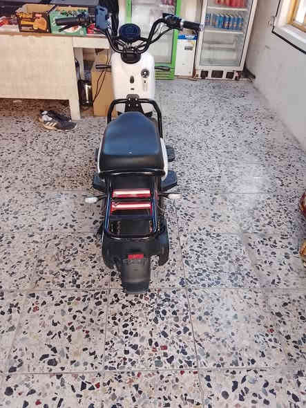 دراجه شحن الكارو دراجه كلش قويه خمس بطاريات كبار عل للفحص السعر 425 للاستفسار اتصل  *********** بي واتساب مكاني الكرخ شارع حيفا
