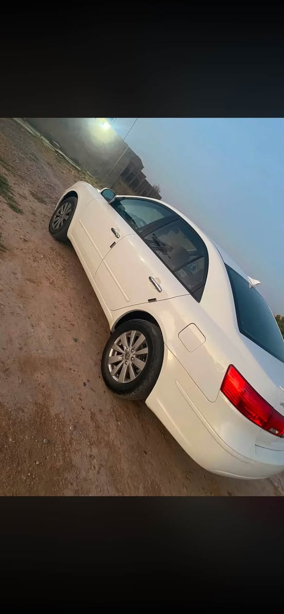 *للبيع: هونداي سوناتا 2010* 🚗وارد أمريكي 

*تفاصيل السيارة:*
- *الصبغ*: كلين 100% بدون صبغ ولا تبديل
- *المحرك*: - شرط 
- *الكير*: اوتوماتيك - شرط 
- *الحالة*: نظيفة جداً، جاهزة، ما تحتاج أي مصروف
- *

*السعر*: ١٢٣ مجال بسيط 
*المكان*: شرقاط - صلاح الدين
*للاستفسار*:***********---
