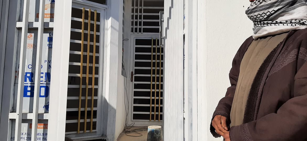 سلام عليكم بيت طابو زراعي سند 25اقرار محكمه مشمول بتطويب نجف حي ميسان شارع الشيوخ بناء طابوك نهروان صب كونكريت بناء درجه اوله شارع عشره اناره ماء تبليط كافة الخدمات بي مساحه
66 ونص بناء جديد مامسكون  السعر39
رقم الهاتف ***********
