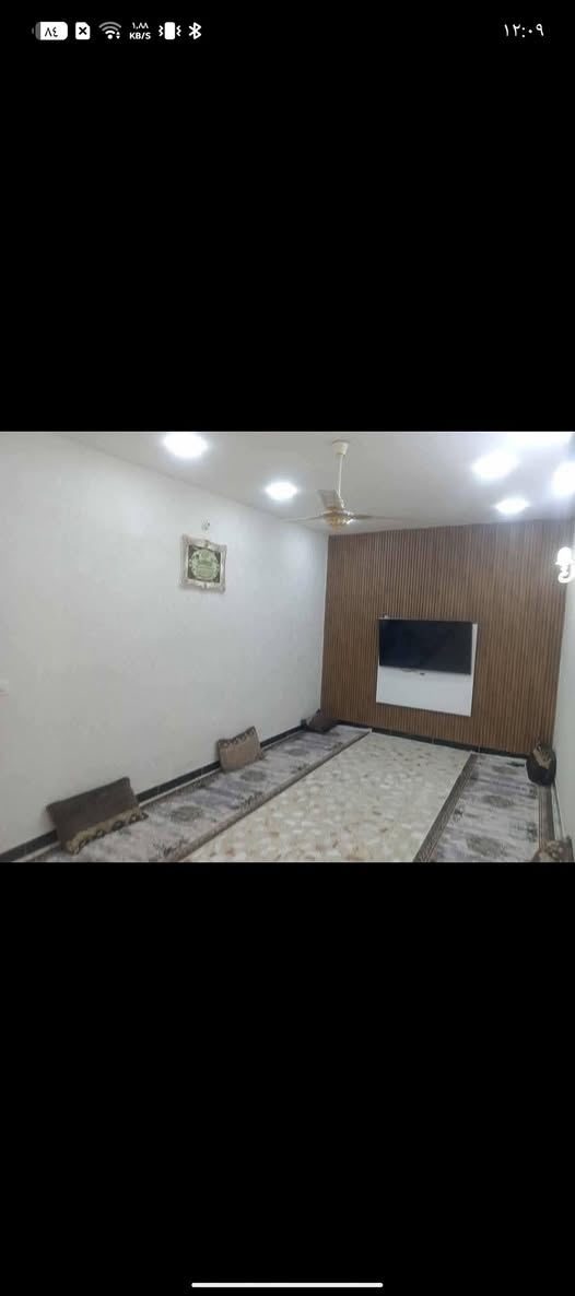 سلام عليكم ورحمة الله وبركاته بيت للبيع مساحته 150م البيت مجاري ماء كهرباء تبليط كامله غرفتين نوم صاله مطبخ منور حمام ترك استقبال حديقه طرمه البيت كامل بناء حديث 2025 السعر 90وبي مجال العنوان بغداد جسر ديالى القديم  جامع طه شارع المخازن قرب مولده سيد مجيد ///////*********** 

ملاحظة:/:/ مكلف بالنشر رجاء رجاء رجاء مكلف بالنشر
