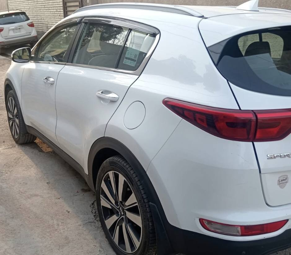 سلام عليكم سبورتج 17فقط بيع كلش نضيفة كما موضح بسونار سعر 180بيهه مجال بصيط بعداد شماعية ***********
