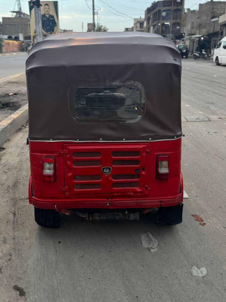 تكتك للبيع موديل 2018 نضيفه ومعمرة تعمير يخبل جماليه محرك اكسل يخبلن السعر 4200 وبيه. مجال مكاني بغداد الحريه يم جامع لمفلش الرقم الواتساب *********** رقم المبايل ***********
