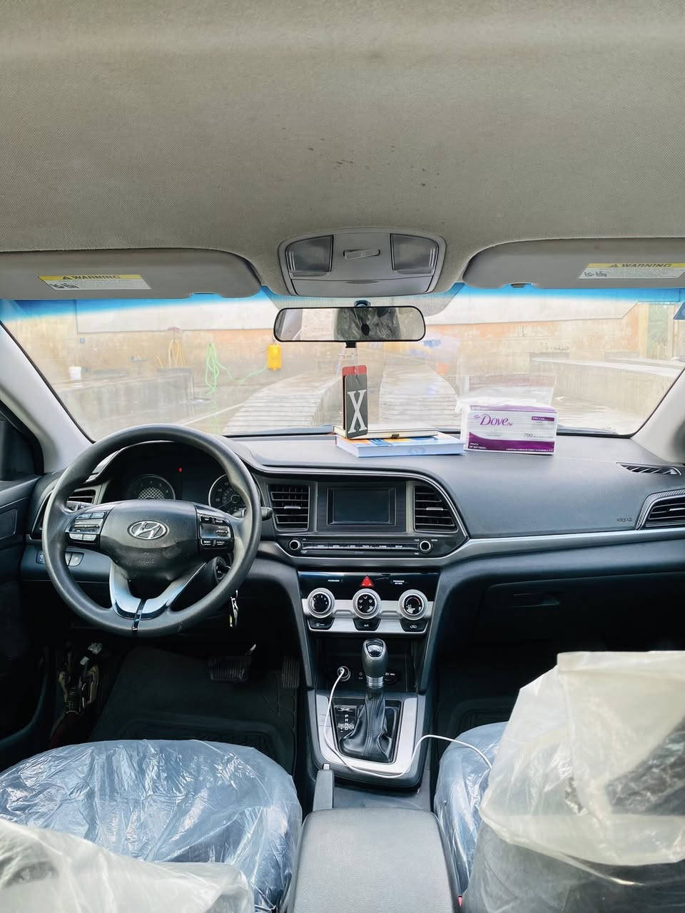 السلام عليكم
النترا موديل ٢٠١٩ وارد أمريكي (حادثها فقط جاملغ امامي جهة الصدر وبنيد )وصبغ جاملغ الأمامي وبيها نص باب صبغ فقط بدون دواخل السياره ليبل واحد 
السياره كير at المرغوب بلادي محرك 2000 دوش تخم تاير جديد صدر نضيف .
مواصفات السياره شاشه ،كامره خلفيه ،تحكمات ستيرن ،مانع تزحلق ،تحديد مسار ،/تدفئه تبريد فول السياره احلى من الصور 
رقم السياره بغداد دولي السياره بأسمي تحويل مباشر 
السعر 120$ وبيها مجال 
مكان السياره واسط /الصويره 
*********** رقم الهاتف
