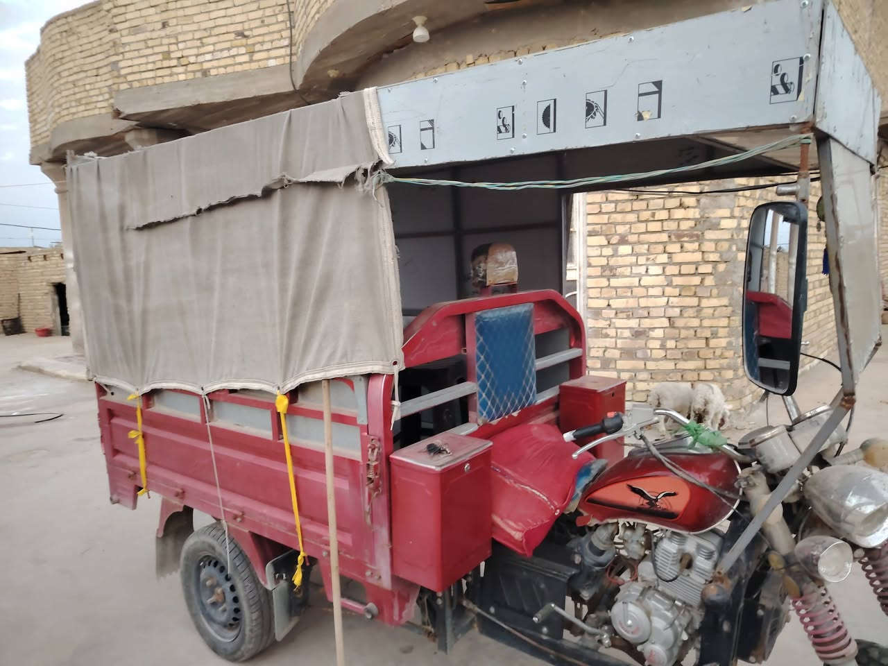 السلام عليكم ورحمة
ستوته للبيع موديل 2021+ اوراق 
المكان (كوت _ الحكيم الثانيه_سيد شاطي)
للاستفسار  ***********
