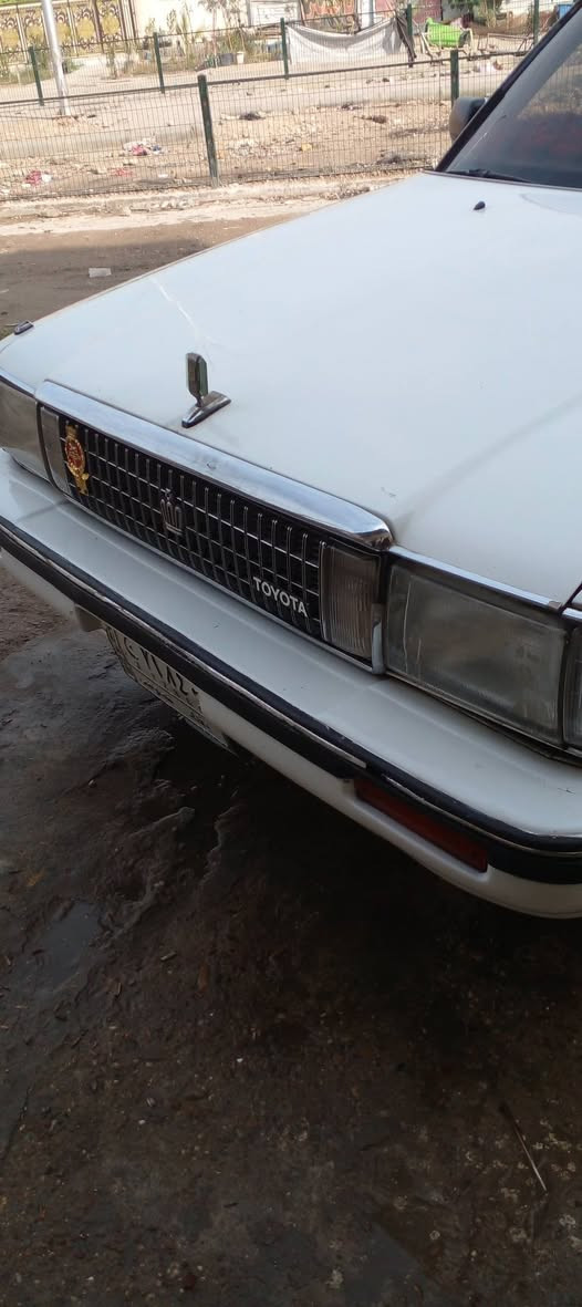 سوبر سيدان موديل ٨٨ بغداد باسمي محرك ونجي بدايه تبخير بسيط او لاستك والف نكول تبخير  سياره صار ٣ سنوات عندي خير من الله ناعمه  والباقي شوف العين مكانهه بغداد الشعله السعر ٤٨ 
الهاتف ***********
