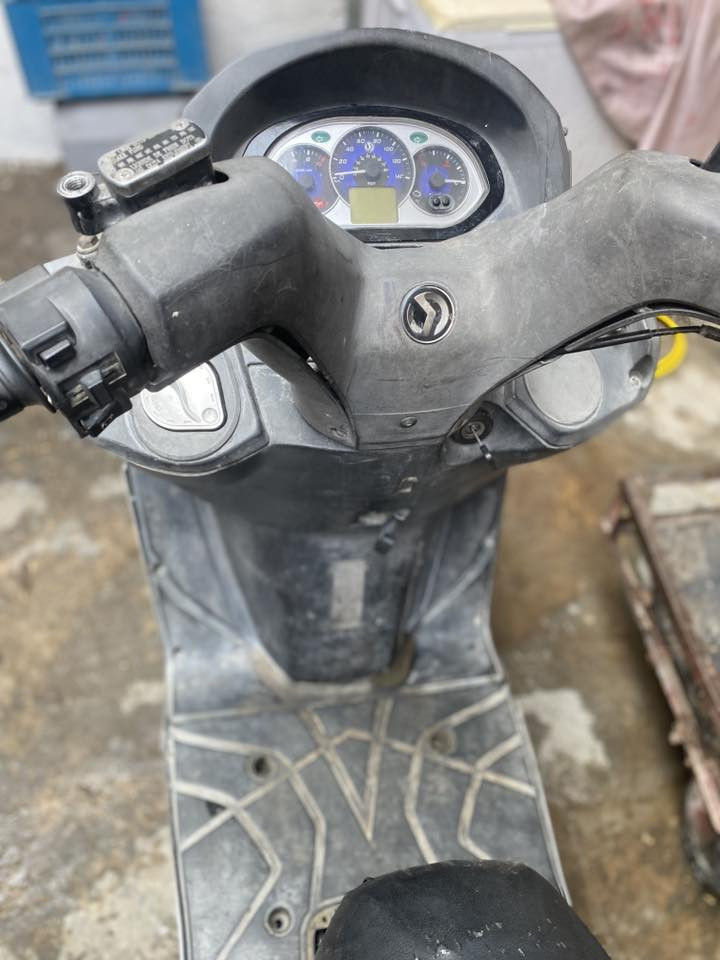 السلام عليكم
رايدها ب100 وبيها مجال
مكينة ستندر 
نوزلها عطلان 
عنوان بغداد مدينة الصدر
للاستفسار ***********
