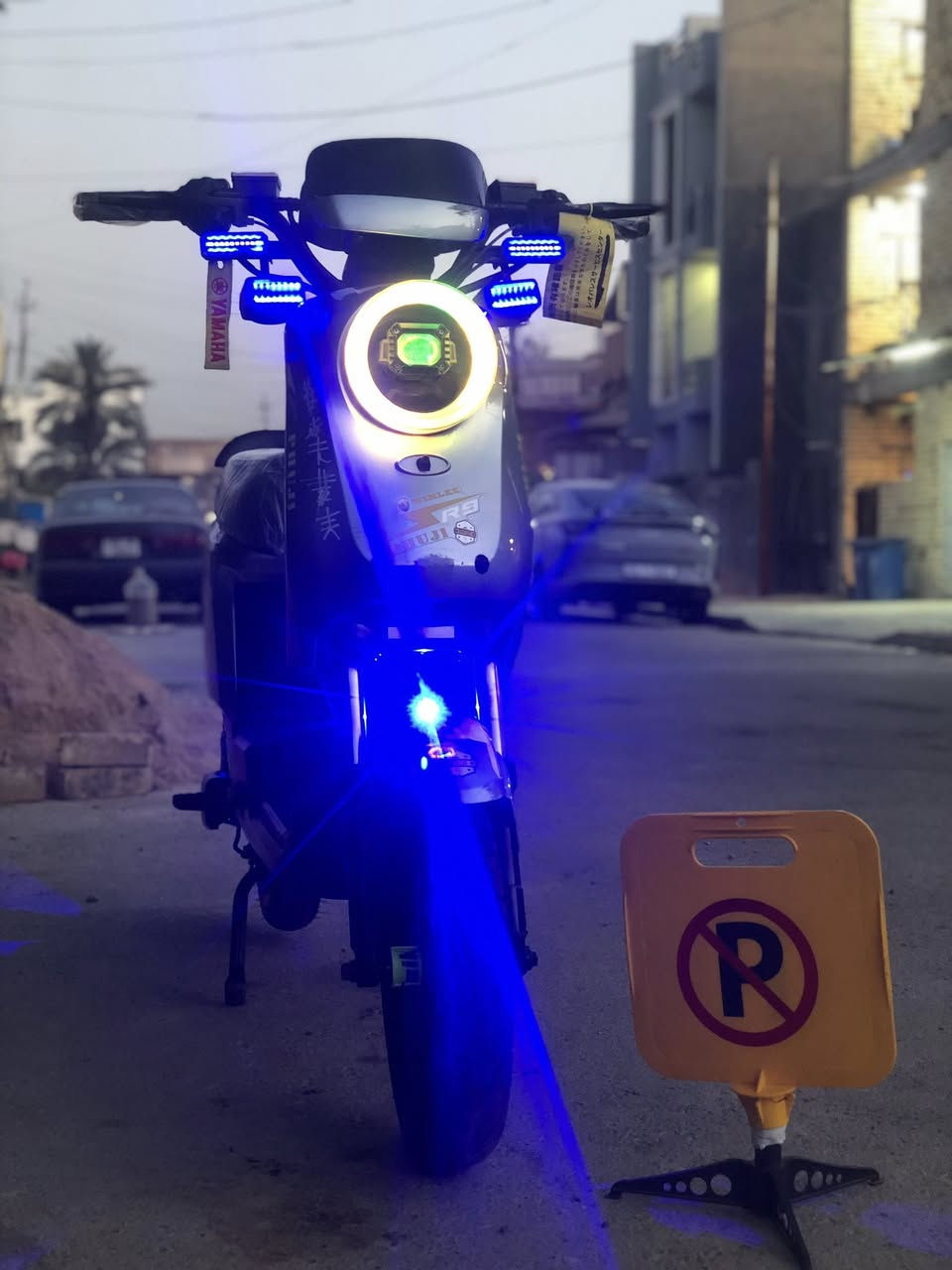 السلام عليكم
دراجه R9للبيع موديل 2026
المواصفات 
ملف 1500
نظام Rنظام P
سرعه 109
الدراجه جديده صارلها عندي شهر
المكان بغداد حي الخضراء للتواصل 
***********واتساب فقط
