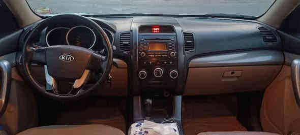 كيا سورينتو موديل 2011
خليجية 7 راكب
ماشة 135 الف كيلو 
على ايدي من الشركة محرك بلاد ممفتوح
مكفولة من الصبغ والضربة كلشي شغال بيهة على البلاد
السعر 150 وبيها مجال بسيط
للاستفسار ***********
