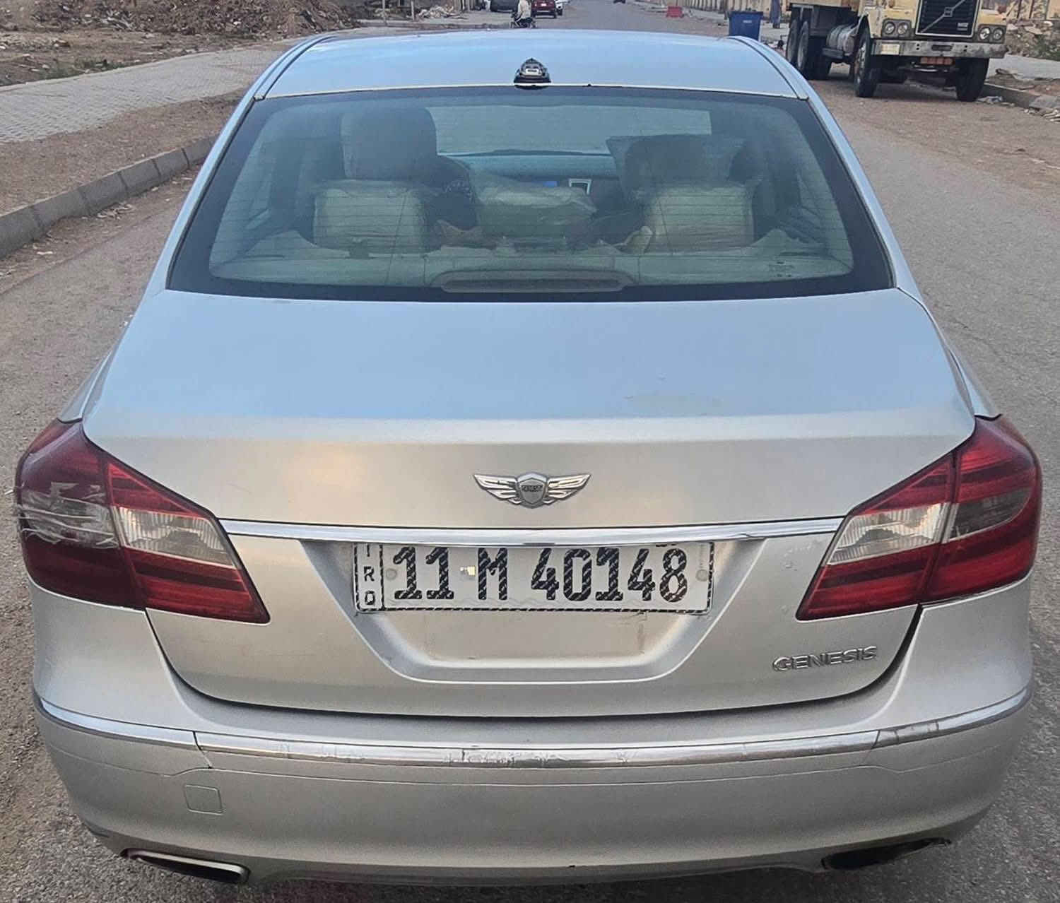 🚗 للبيع: هيونداي جينيسيس 2013

📍 مكان السيارة بلكوت مركز مدينة  /

📞 للتواصل: ***********

💰 السعر: 75 ورقة – قابل للتفاوض

🛠️ المحرك: 6 سلندر – 3800cc

⚠️ بصمه السيارة 

• وارد أمريكي

• حادثها الجاملغ الخلفي فقط

⚙️ المواصفات: فول عده الفتحة 

• تخم تاير جديد 

• تحكمات ستيرن

• شفتات ستيرن

• تحديد سرعة

• جامات اوتو

• لايتات اوتو

• سيستم سماعات infinity ♾

• تدفئة وتبريد قطعتين 

• رادارات جانبية

• حساس أمامي وخلفي

• والعديد من المواصفات الاخرى 

📌 تفاصيل إضافية

• رقم السيارة: بغداد الدولي الجديد

• بيع امراوس حسب القناعة 

• لون السيارة: سلفري
