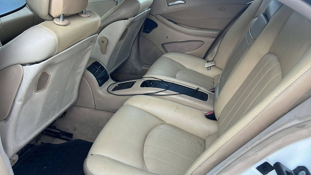 السلام عليكم مارسدس كلاس 550 اوتماتيك فول مواصفات وجدا نضيفه وجاهزه بيها مكانات صبغ اني ابيع حزام السياره ترايك للهند مكينه 8 سلندر تنفس طبيعي تبريد قطعتين انجماد شرط ولسعر 78 قفل قفل بدون عمله مكاني بغداد السيديه تقاطع درويش رقمي *********** علما السنويه جديده وراعيها ابو السنويه بغداد ساكن صديقي تحويل مباشر ان شاء الله بغداد, العراق
