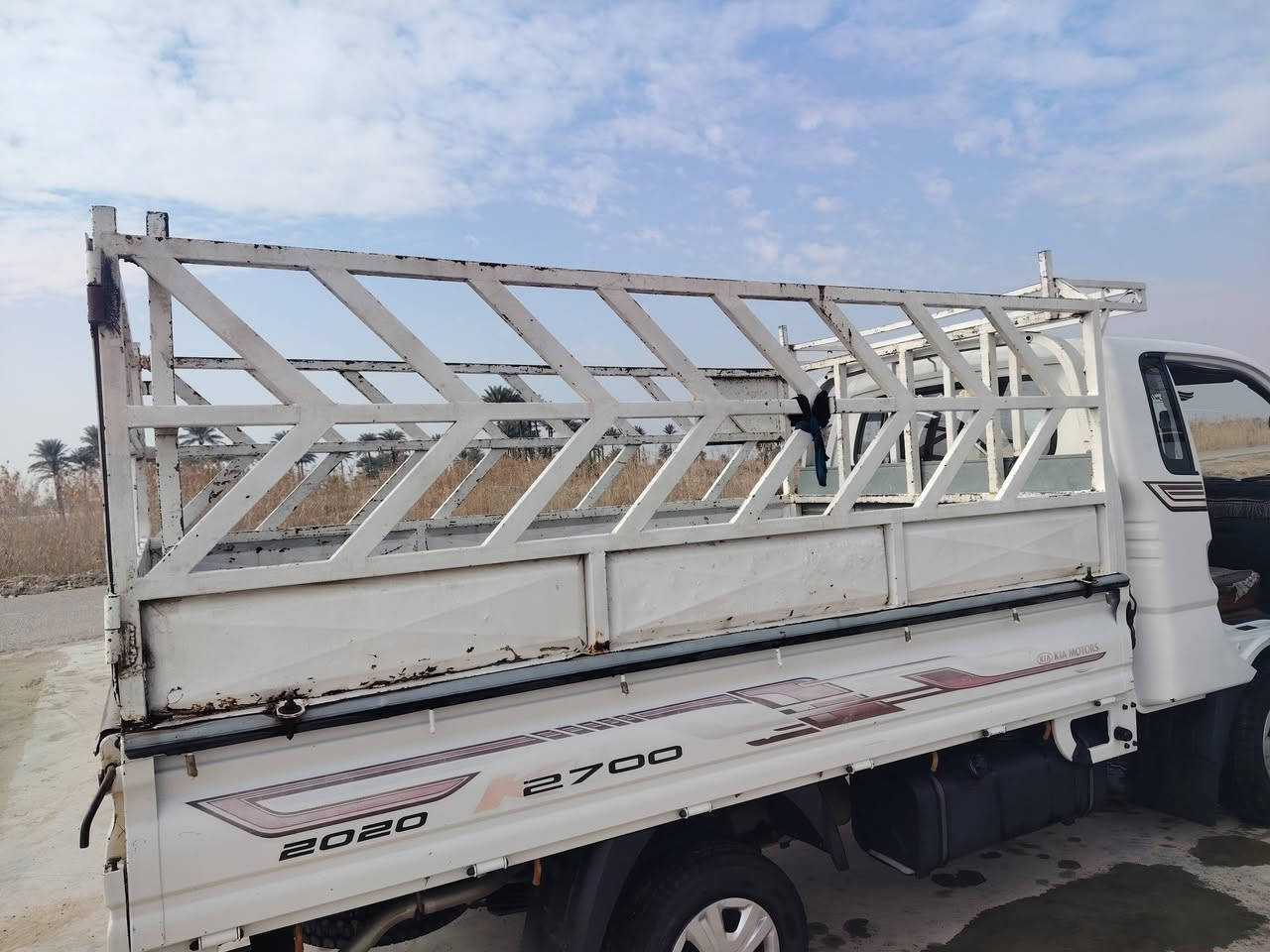 سلام عليكم محجر كيا حمل للبيع محجر نضيف مكاني بغداد اللطيفيه سعر 300 وبي مجال 
***********
