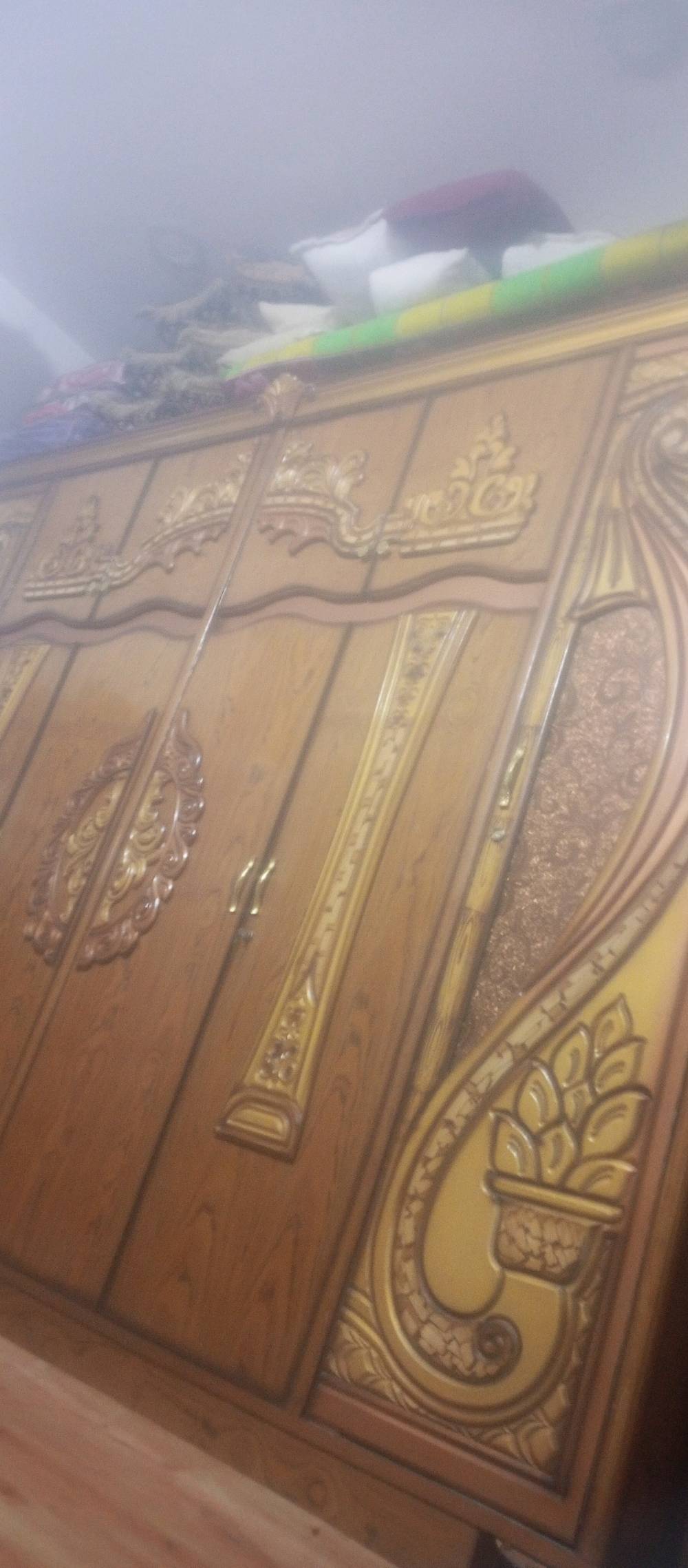 سلام عليكم غرفه للبيع عراقي كامل وملحقاتهاا نضيفه واتساب سعر ٥٠٠ بيها مجال ***********
