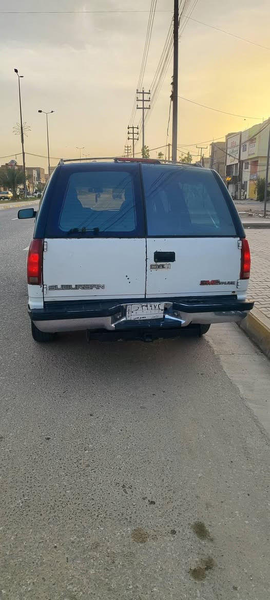 السلام عليكم نوع سوبر مان موديل ٩٤
مكينه ٣٥٠٠ وكير ٧٠٠
سياره ٥برغي السياره مشروع وطني تداور باي محافظه ملاحضه
كير ومكينه واكسن جديد حداديه ٦٠ بلميه 
تخم تأير نضيف السياره كله بلادي عنواني كربلاء 
سعر السياره ٣٠ ورقه وبيه مجال 
***********
غير متواجد ع نت
