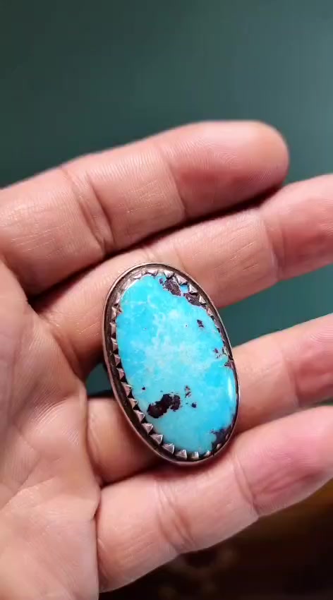 السلام عليكم محبس صياغه يدويه
للبيع او مراوس بحجم اقل 
اما إذا للبيع سعره قفل ١٧٥
مكان ديالى او بغداد


**إذا كنت صاحب هذا الإعلان وتريد حذفه لأي سبب، رجاءا أرسل رسالة إلى الدعم الفني**