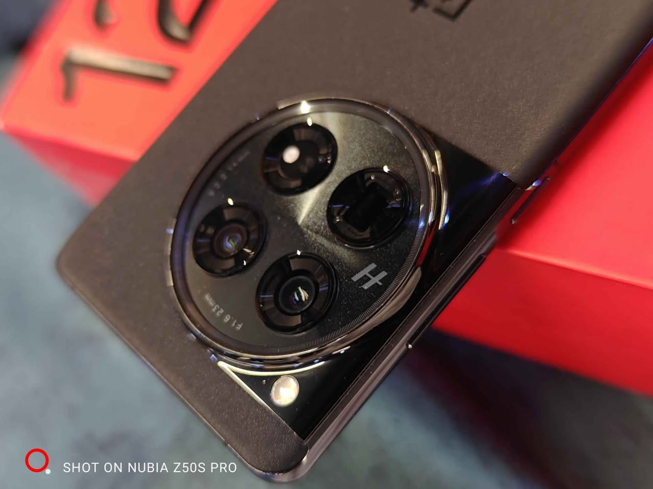 One plus 12 5G 
RAM 12+4 
256GB 
2 sim 
زور زور مةزبوته وةك لوك وايه بى كيشه 
Snapdragon 8 gen 2 زور بقوات ١٢٠ بو بوبجى
كاميراى الترايه زور زور جوانه 
١٠ روژ زمانى لةگةله 
٥٥٠,٠٠٠ معامليكى برايانةى تيا 
توخوا موشتةرى نيت چات مةكه توخوااااا السليمانية, العراق


**إذا كنت صاحب هذا الإعلان وتريد حذفه لأي سبب، رجاءا أرسل رسالة إلى الدعم الفني**