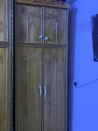 غرفة نوم • أثاث خشبي • للبيع