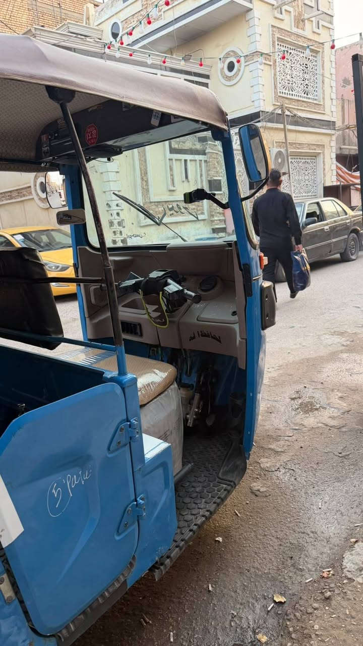 سلام عليكم تكتك موديل 21بشهر10كشر كفاله عام ومكين مشروك تكتك حلوه ما عوزه شي تكتك كبل شارع مداور ثاني يوم رقم ذي قار تكتك 8100وبيه مجال ***********
