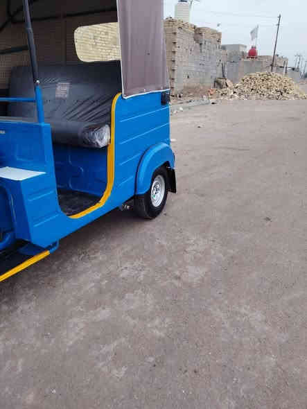 تكتك لبيع موديل 20 شهر 11 كفاله عامه  بس دوس معمره مكينه لاتبخير ولا تنقيس ناعمه  وراق وراق وكيله شاكر  وتكتك جاهزء كبل الشارع  ناشفه علا اخر حبايه فول  مكان ميسان قضاء المجر الستفسار تصل علا رقم 📱 ***********. ***********
