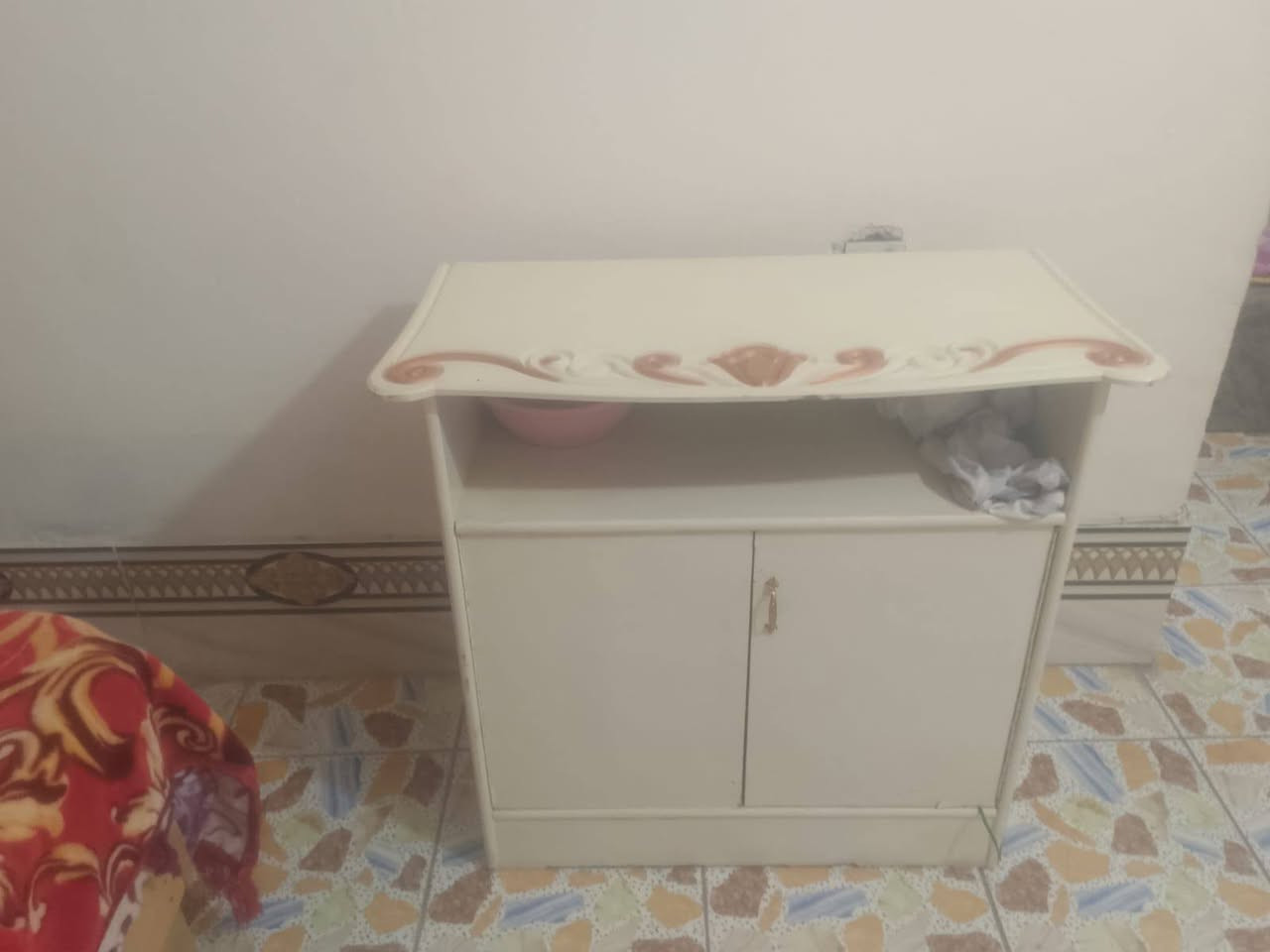 السلام عليكم
غرفه نوم للبيع6بيبان نضيفه كلش سعرها600وبيها مجال مكاني بغداد ابو اغريب بلحصوه 
***********واتساب
***********اتصال
