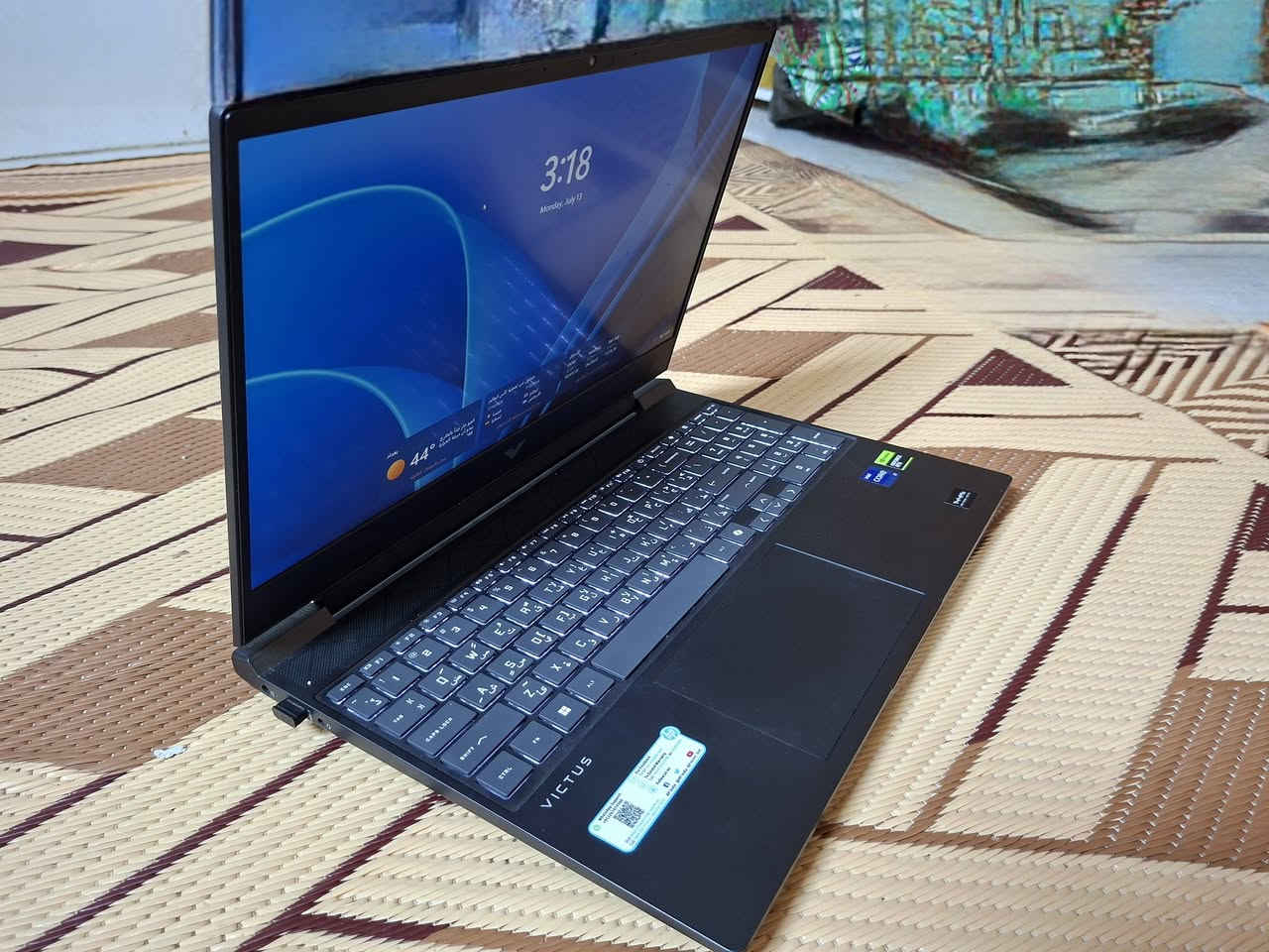 للبيع – HP Victus Gaming Laptop | بحالة ممتازة جدًا
أعرض للبيع لابتوب HP Victus بحالة ممتازة جدًا، تم شراؤه قبل 4 أشهر فقط، وما زال داخل الضمان. الجهاز نظيف جدًا، استخدام شخصي وخفيف، ولا توجد فيه أي مشاكل أو أعطال.

المواصفات:

Intel Core i7 (الجيل 13 - فئة H)

NVIDIA GeForce RTX 4050 6GB

16GB RAM

512GB SSD

شاشة 15.6 بوصة بدقة عالية ومعدل تحديث 144Hz

Windows 11

مميزاته:

مناسب للألعاب الحديثة على إعدادات عالية.

ممتاز للتصميم، المونتاج، والبرمجة.

أداء سريع جدًا وإقلاع وتشغيل سلس.

الشاحن الأصلي موجود.

الجهاز جاهز للفحص والتجربة.

السعر المطلوب: 1,400,000 دينار عراقي.
العنوان بغداد جسر ديالى الجديد 

للاستفسار، يرجى التواصل على ***********
