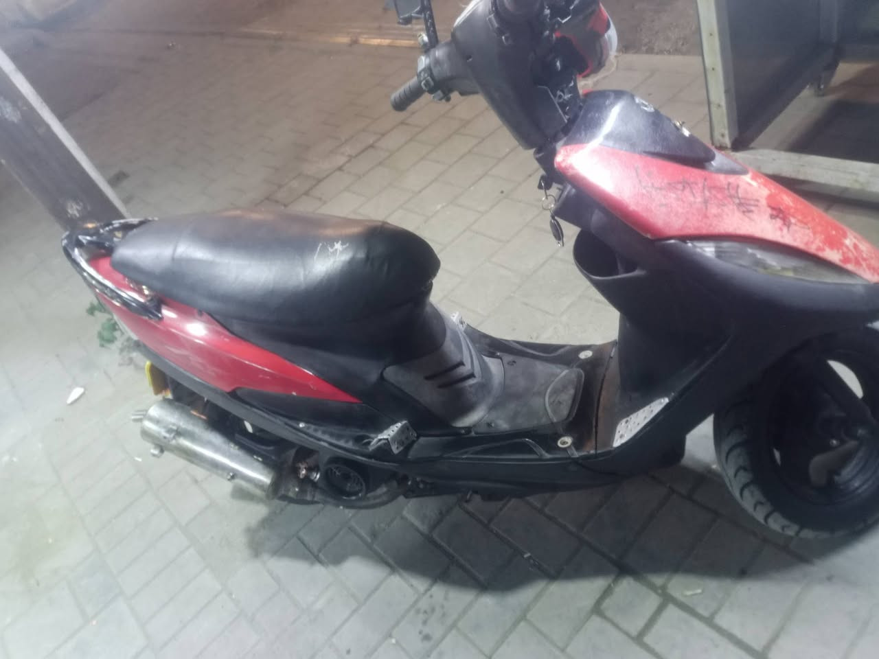 السلام عليكم دراجه ماكس عدله لبيع كهلابايات كله شغاله سلف وهندر مدينة الصدر دراجه بلاديه السعر 400بيه مجال دراجه نضيفه
