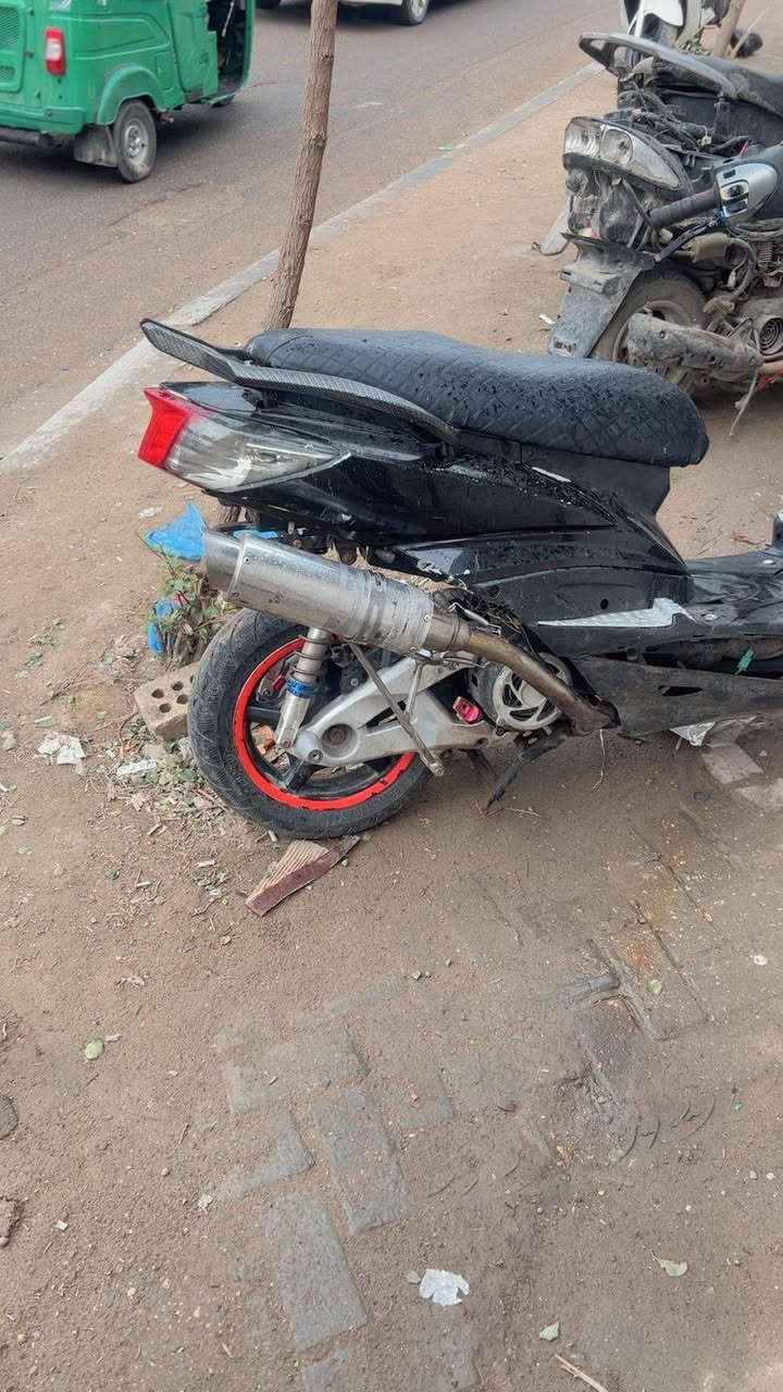 سلام عليكم سكنس فحل للبيع دراجه ٥٨ ونص كور بصمه وكلجات رياضيي وتزويد شوفت عينك دراجه شغاله بس كابريتر تعبانه بجمه موجود نقصه كابريتر ول وجه لفوكمال شاير ااشراي يجي خاص ***********
