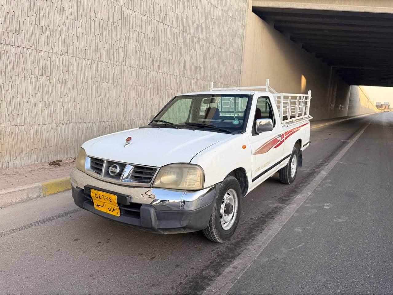 ‎NISSAN 2008 سەیارەکە سی پارچەی هەیە گیرو مەکینەی بە شەرت ***********‎ أربيل, العراق
