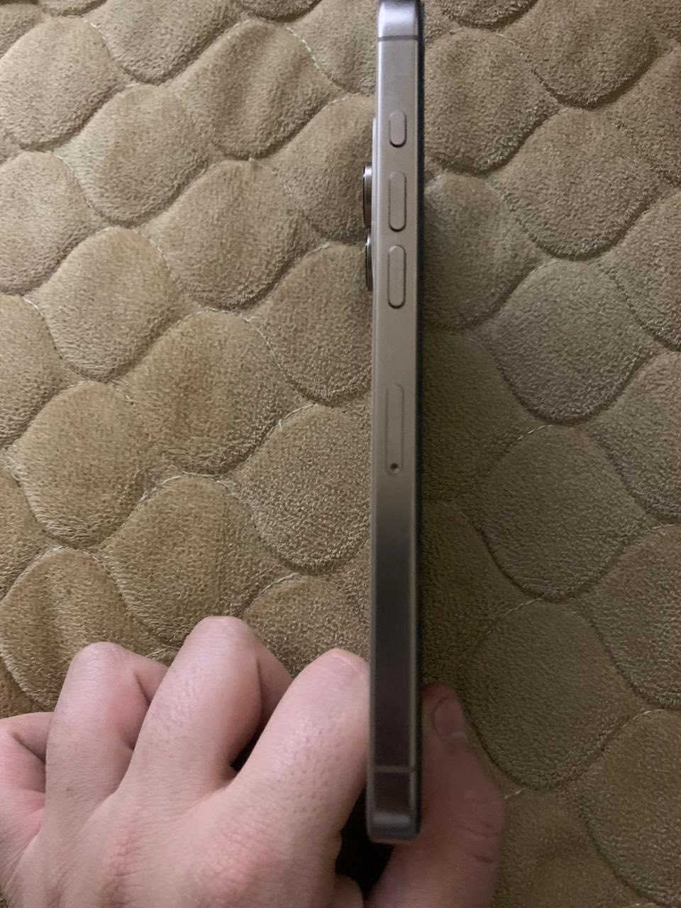 السلام عليكم ايفون 16 برو ماكس ذاكره ٢٥٦ بطاريه 94 لون المميز صحراوي باكيته موجود وشاحنته موجوده ملحقاته الاصليه كله موجوده الضمان مالته ماستر وبعده بفترة الضمان شرق اوسط النضافه١٠٠/١٠٠ شريحه. وحده شخط مابي المكان الاعظمية السعر مليون واربعميه وخمسين وبي مجال الرقم للاستفسار ***********
