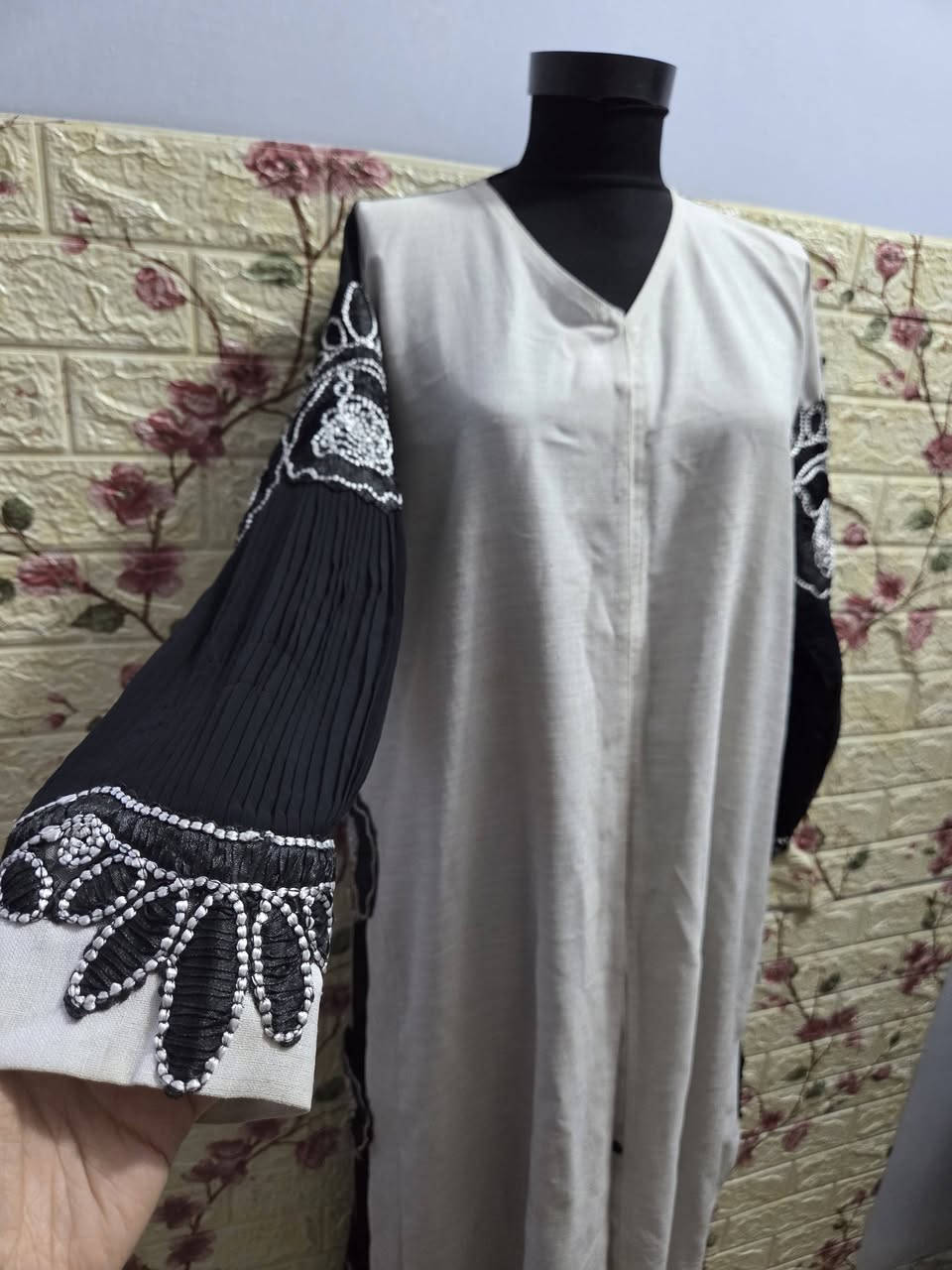 بنات كسر خليجي وجبات عدد القطع ٧٥ قطعة  ابيعهم شلعة هاي نموذج منهم بس الشراية تدخلي رجااا


**إذا كنت صاحب هذا الإعلان وتريد حذفه لأي سبب، رجاءا أرسل رسالة إلى الدعم الفني**