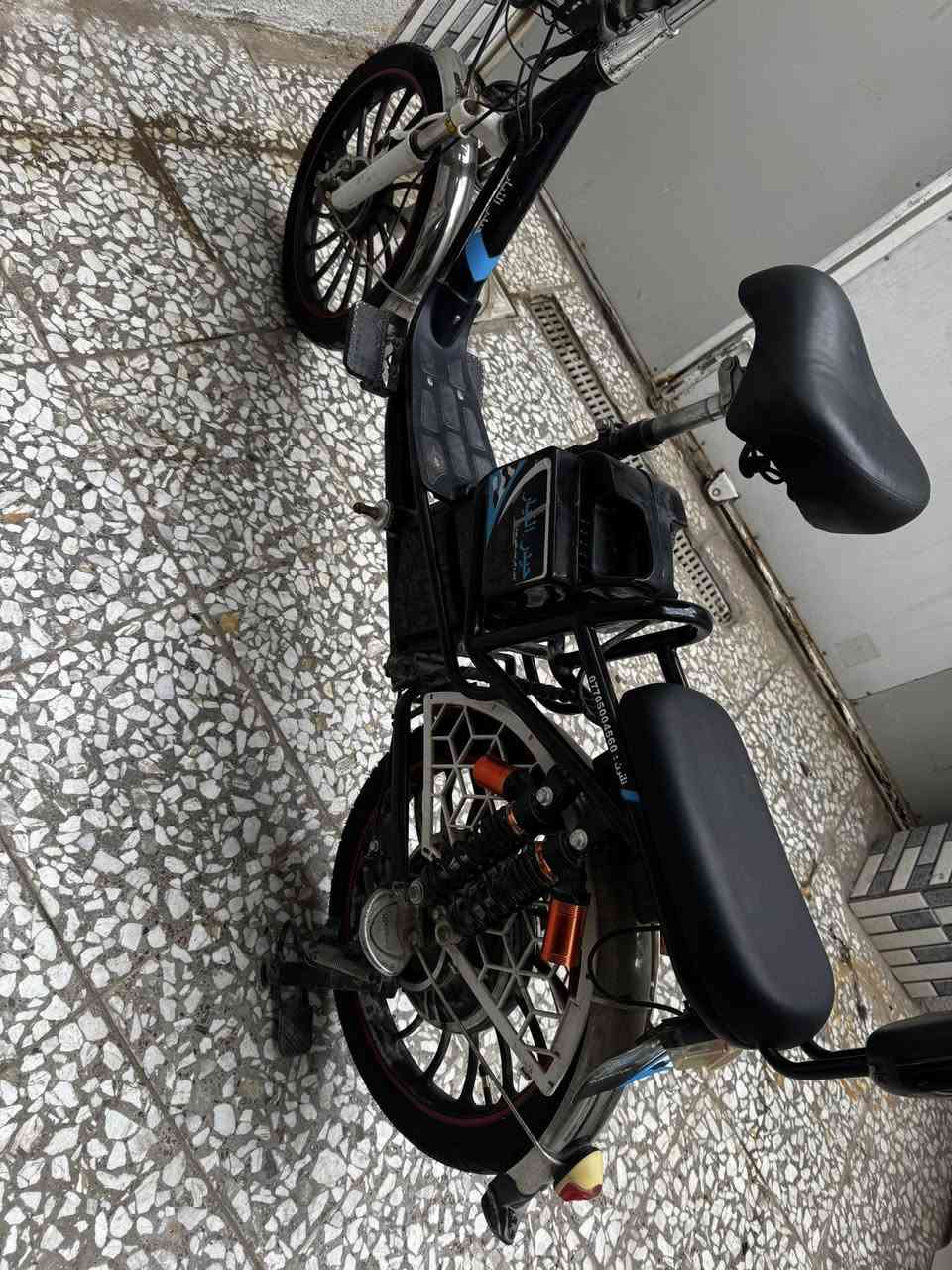 بايسكل شحن ..حجم 20
موديل 2021..4 بطاريات جدد قبل شهر مبدلهن ..شاحنته الأصلية..بصمه سويج 2

تشغيل عن بعد ..اشاير ..لايتات زنون ثنين 

بايسكل جهاز ما ناقصه شي تايرات جدد 

سرعته 60

السعر 290 وبي مجال 

مكاني نجف حي السلام 

***********
