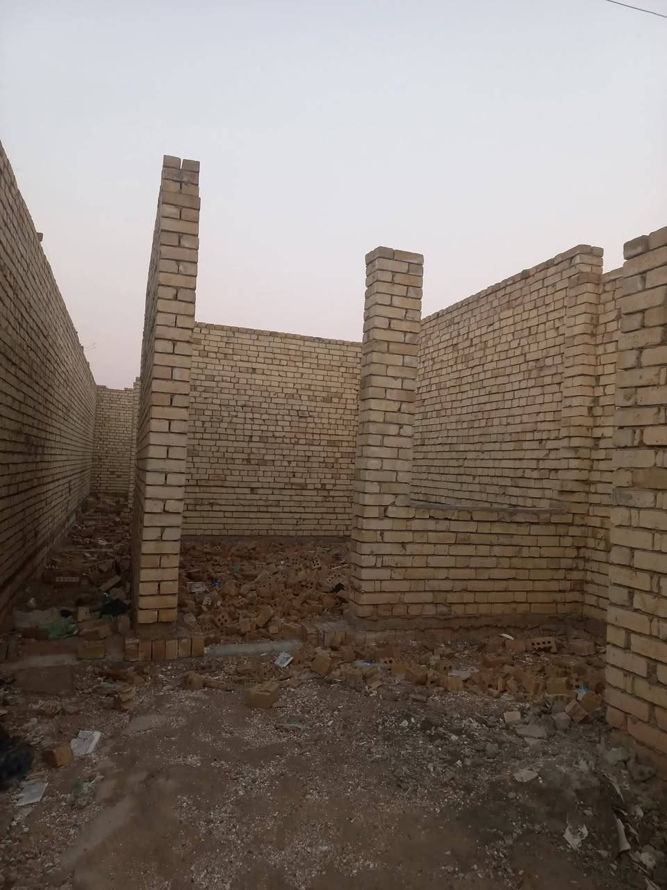 السلام عليكم هيكل  البيع كاع ابو رشاد ١٠٠ متر   رقم ***********
