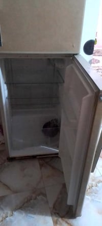 ثلاجه • للبيع