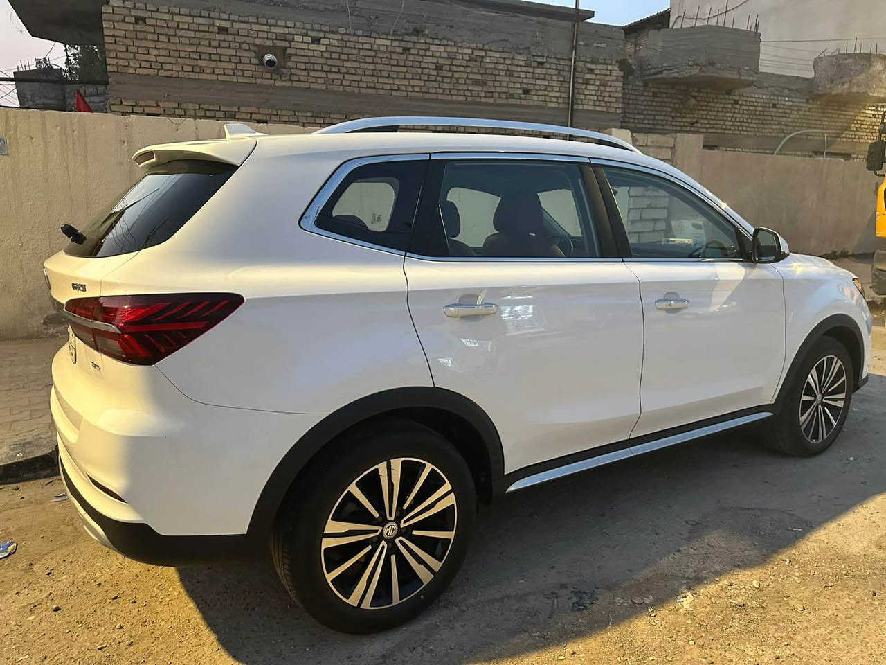 السلام عليكم MGRX5  البيع أو مراوس سياره جديد ونضيفه على أيدي مال بيت ماشيه 32 كم بعدها بضمان شركه موديل 2022 فول سياره سايد بريك كهربائي بنوراما حساسات تشغيل بصمه السبير ويل كب حجم المحرك 1500 تيربو سياره ماشالله سافرت بيها اكثر من مره كلش حلوه سنويه 27 تنتهي بأسم صديقي السياره السعر 147 ورقه بيها مجال الجادين البصرة, العراق


**إذا كنت صاحب هذا الإعلان وتريد حذفه لأي سبب، رجاءا أرسل رسالة إلى الدعم الفني**