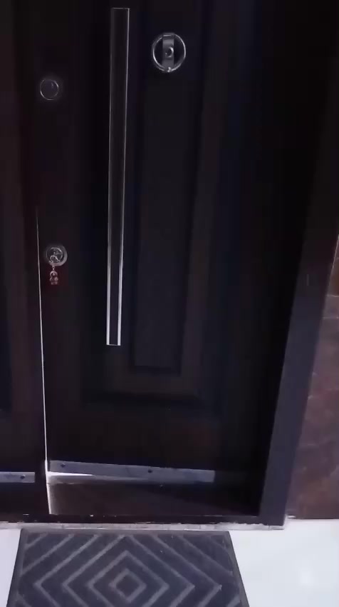 شقة للايجار  كرادة داخل شارع مطعم أبو العز جهة أبو نواس غرفتين وصالة للاستفسار 
***********
