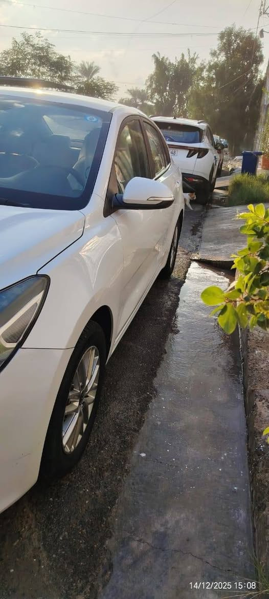 السلام عليكم
كيا ريو موديل 2019 خليجي المجموعه الدوليه
محرك 1600 دوش
كير AT
ماشيه 65 الف كيلو
مكفوله من الصبغ والبارد عدا كم رصعه خفيفه كلش 
مالك واحد من الزيرو
تبريد بيانو 
تخم تاير جديد
ادامه كامله لمنظومة البانزين من فيت بم وبلكات  
كير محرك صدر  كهربائيات كلها جاهزه

هزه جديده ورقم جديد العنوان بغداد السعر، 128 ورقه
*********** بغداد, العراق
