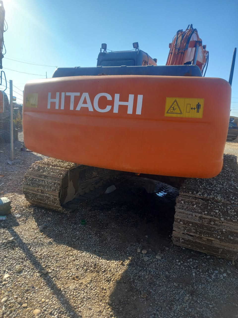 حفارة للبيع هتاشي زت عادي بم ونزل ال سي ٨ رولات تسيس جك ابلادي جاهزه من كل شي نضيفه مكفولاه حجم ٢١٠ رقم سلمانيه تحويل موباشر موديل ٢٠٠٣ ماكان الحفاره في اربيل موبايل***********
